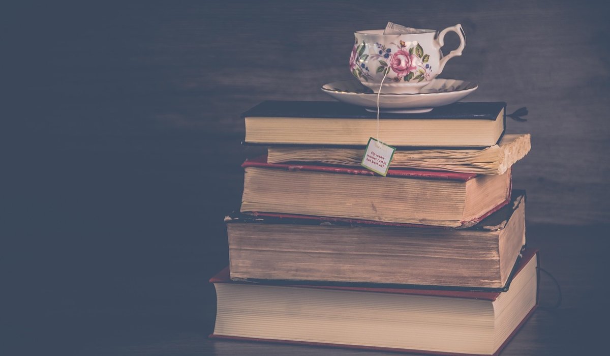 Building a Comfortable Reading Corner at Home